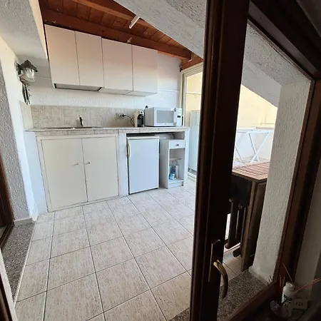 Margine Rosso Πανσιόν Quartu SantʼElena