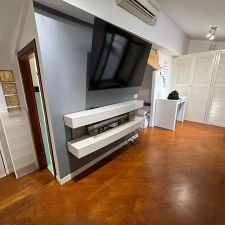 Margine Rosso 4*